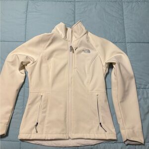 The North Face Women's Ivory Apex Barrier Soft Shell Jacket